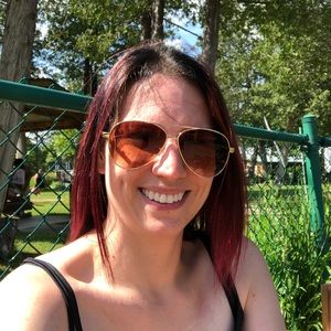 Meet your Posher, Melanie